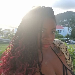 Meet your Posher, Katrina